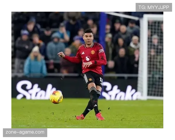 奥纳纳 vs 卡塞米罗：身体对抗与经验差距分析