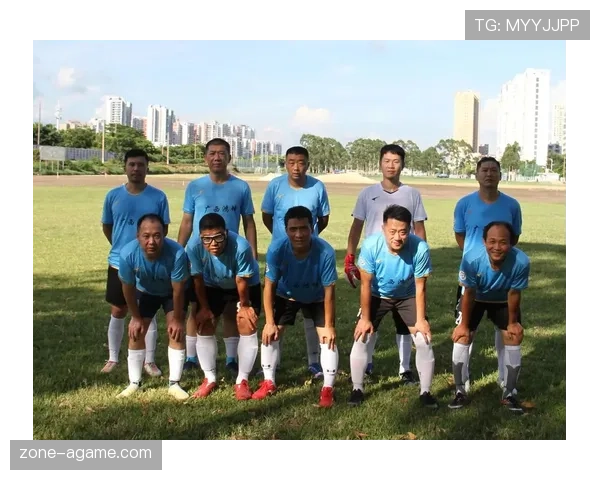 第四官员在足球比赛中的具体职责和规则解读解析